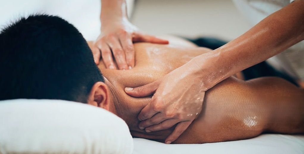 client massage therapy deep tissue shoulder neck